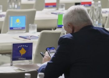 FFK: Kosova u prezantua me simbolet shtetërore në Kongresin e UEFA-së