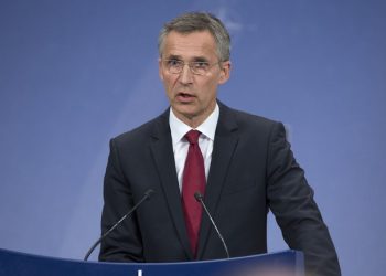 Stoltenberg: Rusia më agresive, rrisim mbrojtjen në Arktik