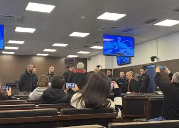 Katër serbët e arrestuar dalin para gjykatës, ishin paraqitur si pelegrinë