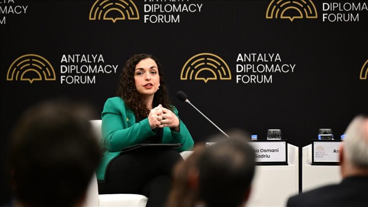 Osmani pret që Kina të avancojë shpejt drejt njohjes së Kosovës