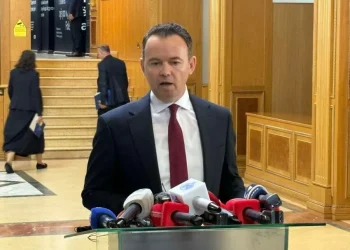 Peci: Kandidati për kryeparlamentar, në diskrecion të VV-së