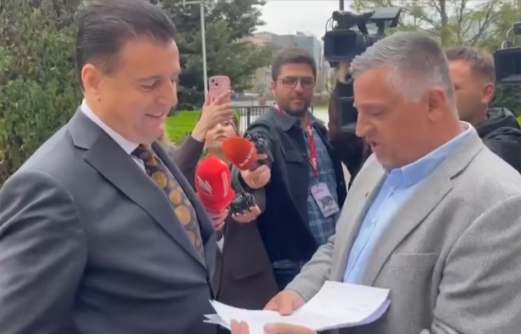 Veteranët kërkojnë veprim nga deputetët për procesin e gjykimit në Hagë