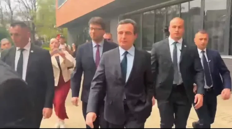 Kurti nuk u përgjigj nëse Vetëvendosje i ka votat e nevojshme