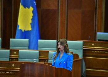 A do ta votojnë sot partitë opozitare Albulena Haxhiun për kryetare të Kuvendit?