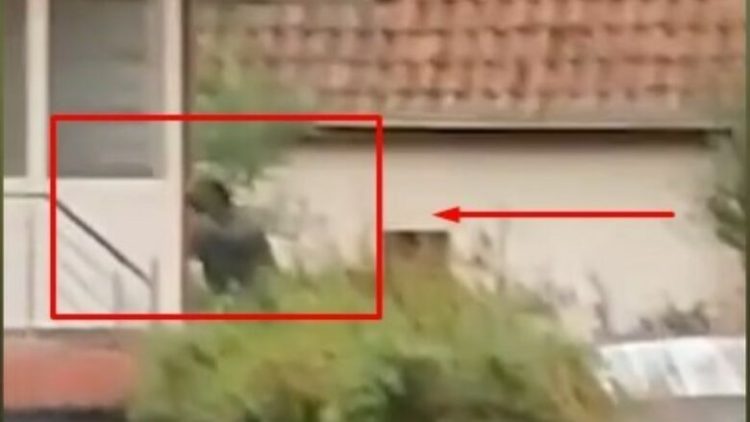 Publikohet momenti i gjuajtjes me breshëri plumbash ndaj terroristëve serbë në Banjskë (Video)