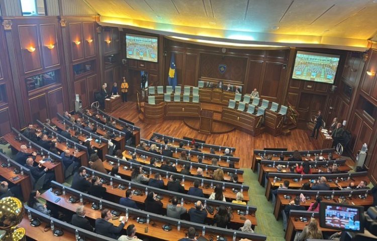 LVV propozon sërish Albulena Haxhiu, ajo nuk i merr votat e mjaftueshme