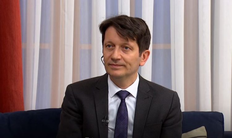 Me këto aparate të reja teknologjike mund të riktheni dëgjimin tuaj! (VIDEO)