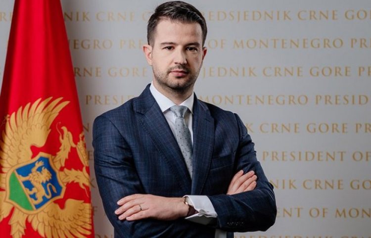 Presidenti malazez kthen ligjin e dhënies së Plazhit të Madh të Ulqinit