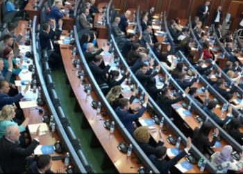 Si të dilet nga ngërçi në Kuvend?