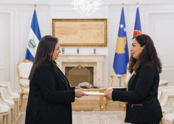 Osmani takon ambasadoren e re të El Salvadorit në Kosovë, flasin për mundësitë e bashkëpunimit