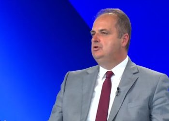Nimangebu tregon se si kompania nga Emiratet e Bashkuara tentuan t’i marrin 4 kilometra plazh në Ulqin