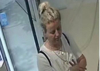 Vodhi stoli ari, policia kërkon ndihmë nga qytetarët për identifikimin e një gruaje në Ferizaj