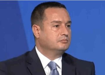 Pula i reagon Edita Tahirit: Moj kryenegociatore, nuk fole si i’a ngjite ‘fusnotën’ dhe si i’a solle ‘zajednicën’ Kosovës Republikë?