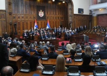 Serbia me qeveri të re, Gjuro Macut zgjidhet kryeministër