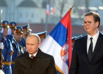 Vuçiq shkon me një njësi ushtarake në Moskë