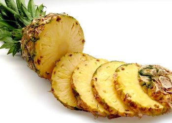 Tetë përfitime shëndetësore të ananasit