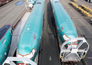  Kina i jep goditjen e rëndë Boeing-ut