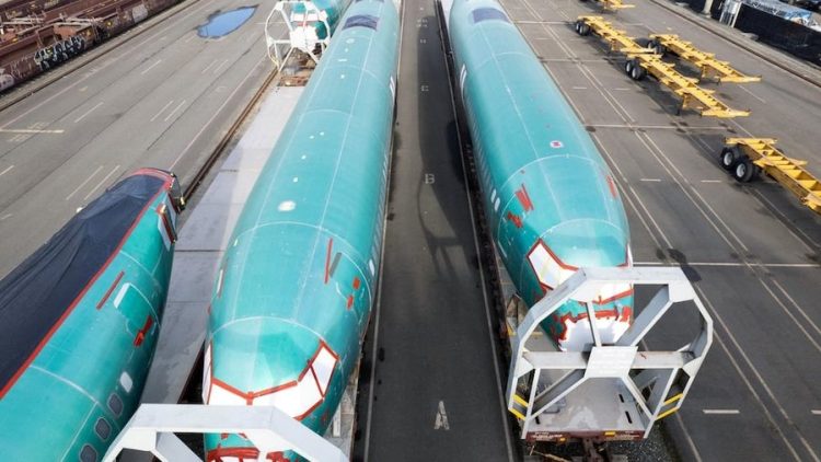 Kina i jep goditjen e rëndë Boeing-ut