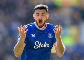 Everton luan sot në Londër, Armando Broja përfundon në tribunë
