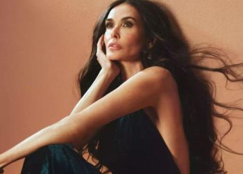 Demi Moore shpallet ‘Gruaja më e bukur në botë’ për vitin 2025 nga revista People