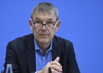 Shefi i UNRWA-së: Fëmijët po vd_esin nga uria në Ga_za