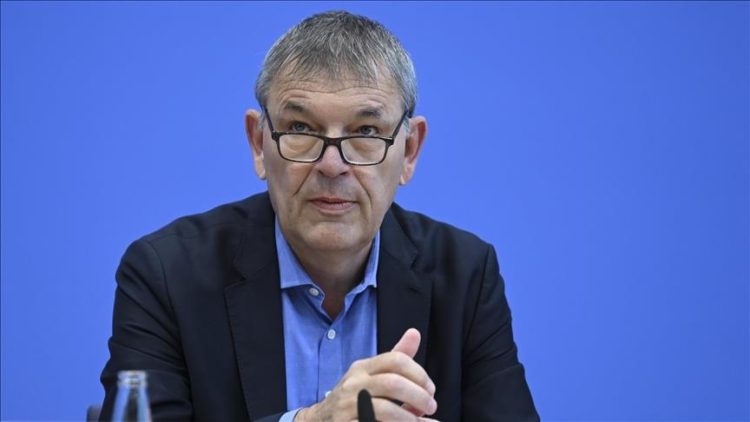 Shefi i UNRWA-së: Fëmijët po vd_esin nga uria në Ga_za