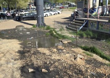 Qytetarët ankohen për kanalizimin në rrugën B, reagon Komuna e Prishtinës