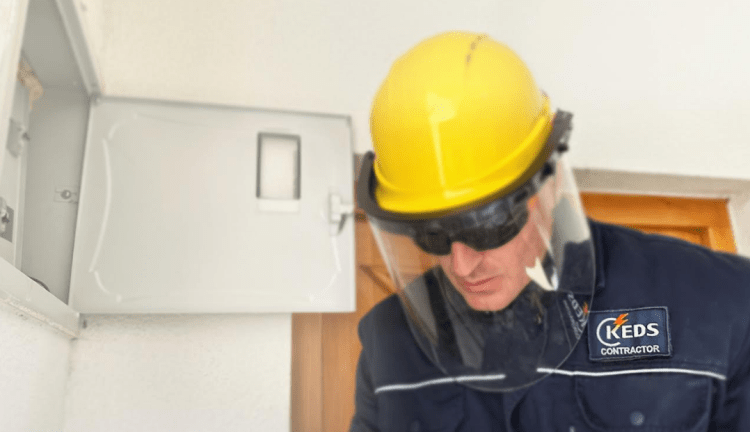 KEDS-i ndërron 100 mijë njehsorë mekanikë e digjitalë përgjatë këtij viti