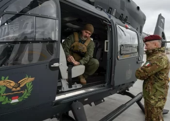 Barduani teston helikopterin e ri të KFOR-it, patrullon përgjatë vijës kufitare