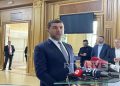 Krasniqi: LVV-ja po e mban peng shtetin për një emër