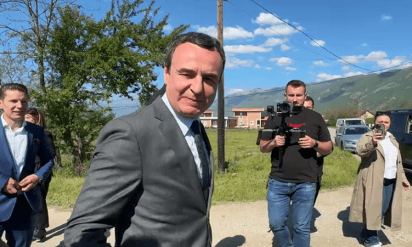 ‘Zhvillimet në vend’ Kurti nga Istogu: Njëherë Kuvendi, mandej Qeveria