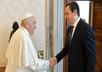 Kurti: Trashëgimia e përulësisë e dashurisë së Papa Françeskut do jetojë përgjithmonë