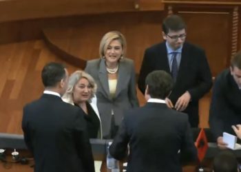 Kusari  akuzon opozitën dhe Listën Serbe: Nuk po e pranojnë rezultatin zgjedhor