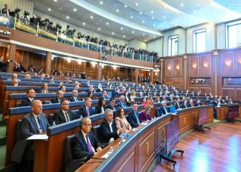 Nesër seanca, Kurti nuk përgjigjet nëse do të zgjidhet kryeparlamentari