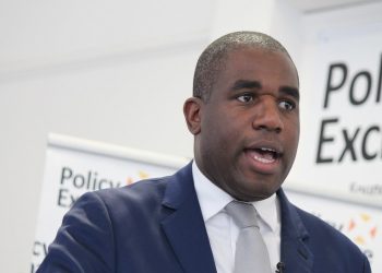 Sekretari i Jashtëm i Britanisë sot takohet me Osmanin