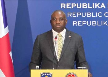 Sekretari britanik Lammy: Mbretëria e Bashkuar udhëheq këtë vit Procesin e Berlinit, duam të shohim normalizim të raporteve Kosovë-Serbi