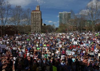Protestuesit anti-Trump mblidhen në Washington dhe në qytete të tjera amerikane