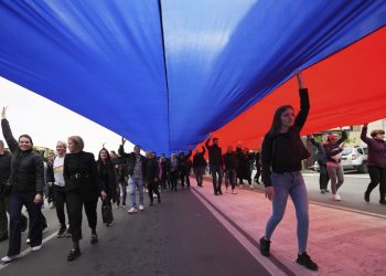 Rriten tensionet përpara mitingut pro-Vuçiq për të kundërshtuar pr_otestat masive anti-qeveri