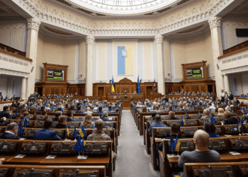 Marrëveshja e mineraleve me SHBA duhet të ratifikohet nga Parlamenti i Ukrainës, ç’pritet të ndodhë në Uashington