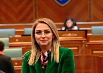 AAK e përmendi si kandidate të pranueshme për kryetare të parlamentit, reagon Shqipe Selimi