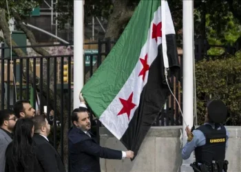 Flamuri i ri sirian ngrihet në selinë e OKB-së në New York