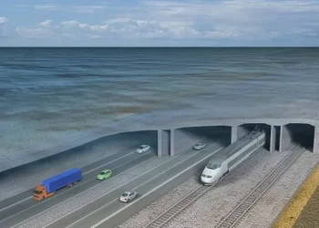 Brenda tunelit prej rreth 7 miliardë eurosh nën Detin Baltik midis Danimarkës dhe Gjermanisë