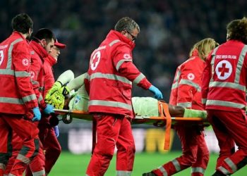 Moment frike në ndeshjen me Udinesen, portieri i Milanit bie pa ndjenja (Video)