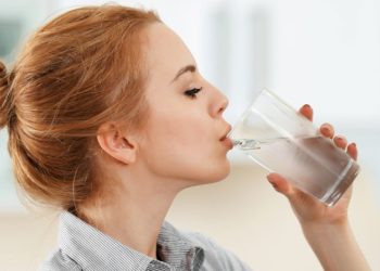 Sa mund të qëndrojmë pa pirë ujë?