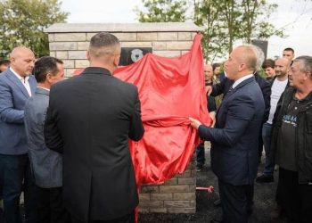 Haradinaj: 29 maj 1998, trimat e UÇK-së thyen përpjekjen e forcave serbe për të depërtuar në zonën e Lugut të Baranit