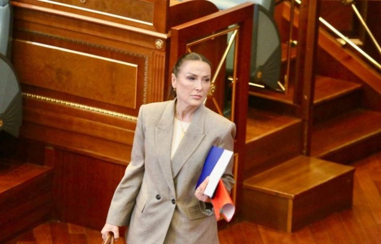 Deputetja e LDK-së kërkon reflektim nga partitë për zhbllokimin e Kuvendit