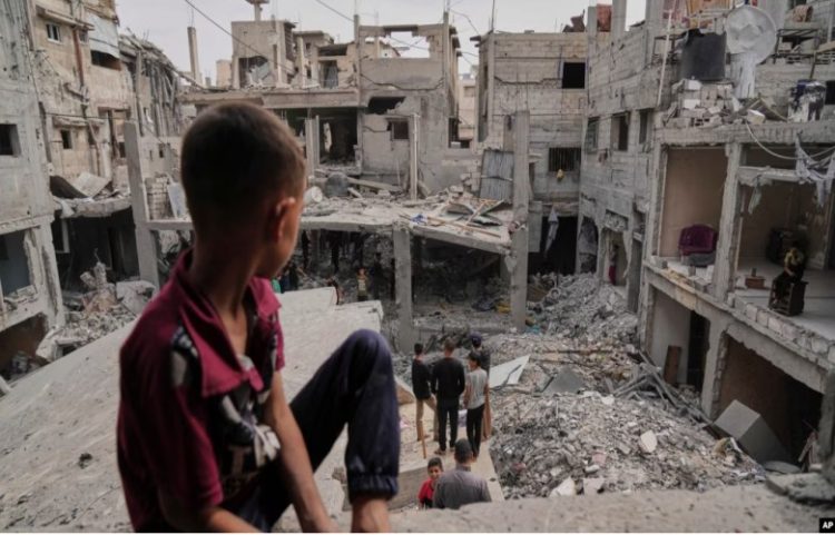 Të paktën 54 të vr*arë në Gazë nga bo*mbardimet e pareshtura izraelite