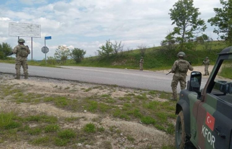 Ushtarët turq patrullojnë nëpër komunat e Kosovës