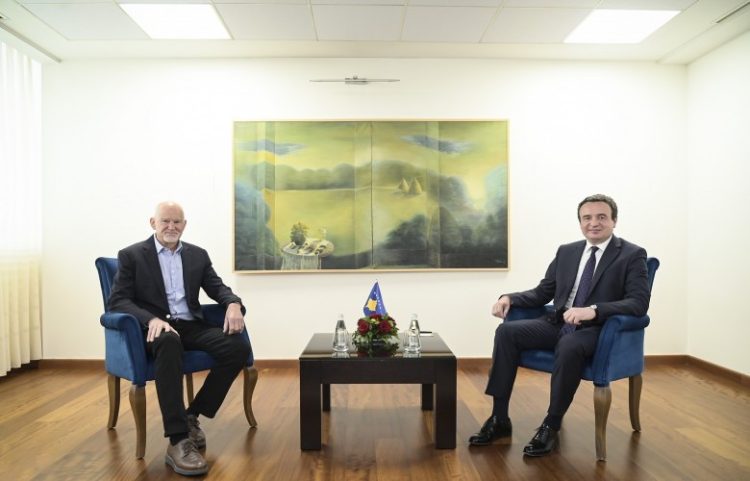 Kurti takon Papandreoun, diskutojnë për forcimin e bashkëpunimit bilateral