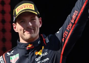 Verstappen magjik në Imola, triumfon në Çmimin e Madh të Emilia Romanjës